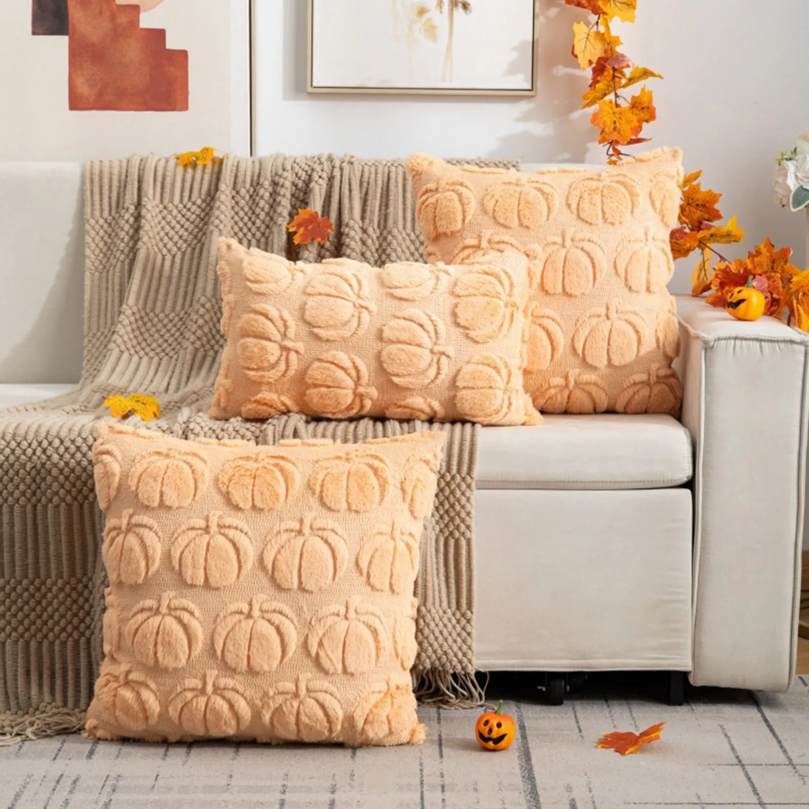 Halloween pumpkin velvet Throw Pillow - Nova